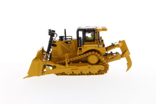Cat Diecast D8T Track-Type Tractor with 8U Blade 85566 - Image 7