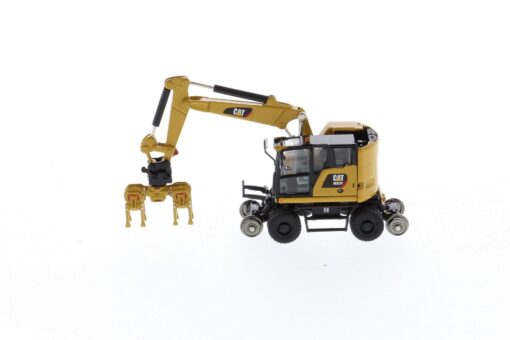 Cat Diecast M323F Railroad Wheeled Excavator 85656 1:87 scale - Image 9