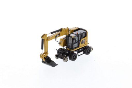 Cat Diecast M323F Railroad Wheeled Excavator 85656 1:87 scale - Image 3