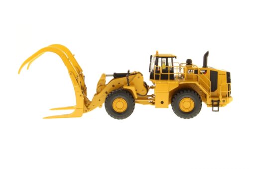 Cat Diecast 988K Wheel Loader with grapple 85917 - Image 7
