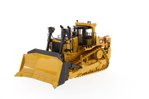Cat Diecast D10T2 Track-Type Tractor 85532 - Image 7