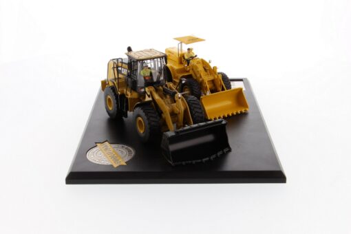 Cat Diecast 966A Wheel Loader & 966M Wheel Loader 85558 - Image 10