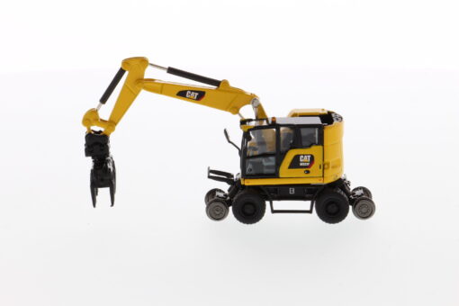 Cat Diecast M323F Railroad Wheeled Excavator 85612 1:87 scale - Image 13