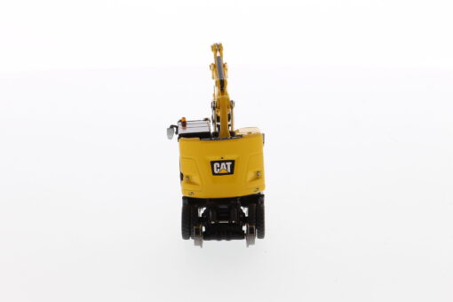 Cat Diecast M323F Railroad Wheeled Excavator 85612 1:87 scale - Image 9