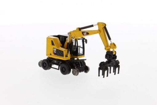 Cat Diecast M323F Railroad Wheeled Excavator 85612 1:87 scale - Image 3