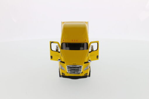Freightliner 1:50 Diecast New Cascadia Yellow 71031 - Image 11