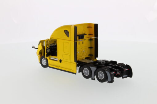 Freightliner 1:50 Diecast New Cascadia Yellow 71031 - Image 9