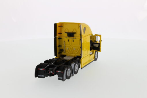 Freightliner 1:50 Diecast New Cascadia Yellow 71031 - Image 8