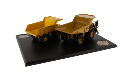 Cat Diecast 769 & 770 Off Highway Truck 85562 Evolution Series - Image 5