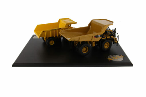 Cat Diecast 769 & 770 Off Highway Truck 85562 Evolution Series - Image 4