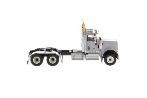 International 1:50 Diecast HX520 SF Grey Tandem Prime Mover Tractor Truck 71005 - Image 3