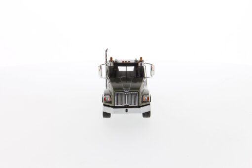 Western Star 1:50 Diecast 4700 SB Metallic Green Tandem Prime Mover Tractor Truck 71038 - Image 9