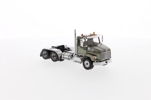 Western Star 1:50 Diecast 4700 SB Metallic Green Tandem Prime Mover Tractor Truck 71038 - Image 2