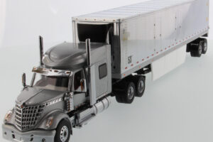 International 1:50 Diecast LoneStar Sleeper with 53' Refrigerated Van - Silver truck + Silver chrome plated cargo van 71043