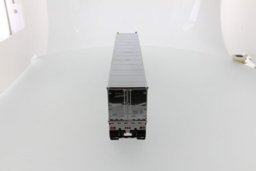 International 1:50 Diecast LoneStar Sleeper with 53' Refrigerated Van - Silver truck + Silver chrome plated cargo van 71043 - Image 7