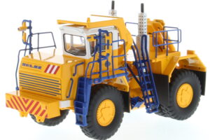 Diecast BELAZ 74470 Medium Recovery tractor