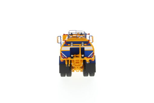 Diecast BELAZ 76470 Water Sprinkling Vehicle - Image 6
