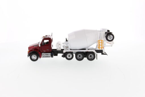 Kenworth 1:50 scale T880 Dump-Truck Radiant red SBFA with McNeilus BridgeMaster Mixer 71062 - Image 13