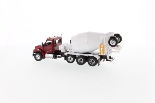 Kenworth 1:50 scale T880 Dump-Truck Radiant red SBFA with McNeilus BridgeMaster Mixer 71062 - Image 12