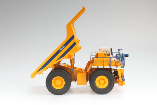Diecast BELAZ 75131 Mine dump truck 130-136 Tonne - Image 11
