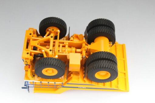 Diecast BELAZ 75131 Mine dump truck 130-136 Tonne - Image 10