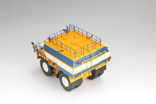 Diecast BELAZ 76135 Water Truck - Image 2