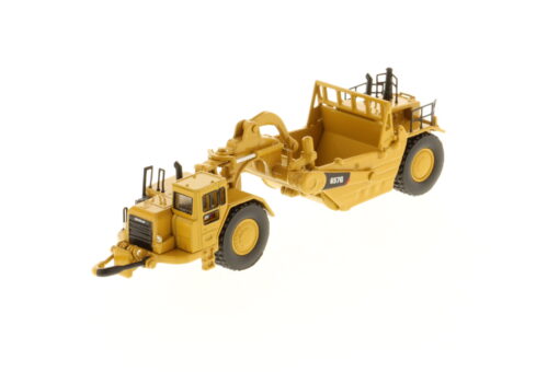 Cat Diecast 657G Tractor Scraper Highline Series 1:125 scale 85542 - Image 8