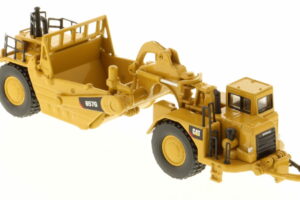 Cat Diecast 657G Tractor Scraper Highline Series 1:125 scale 85542