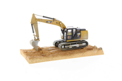 Cat Diecast Weathered 320F L Excavator 85701 - Image 5