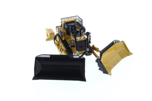 Cat Diecast 1:64 D11 Track-Type Tractor with JEL Blade 85637 - Image 18