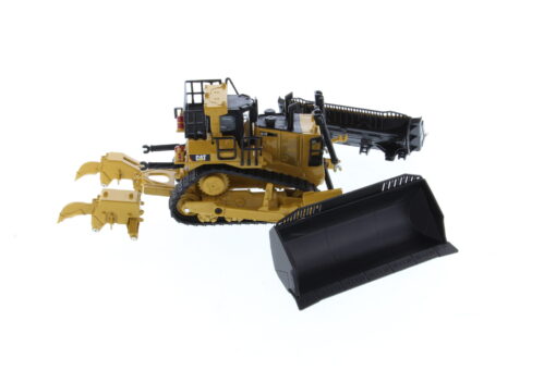 Cat Diecast 1:64 D11 Track-Type Tractor with JEL Blade 85637 - Image 5