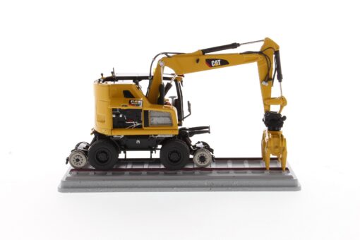 Cat Diecast M323F Railroad Wheeled Excavator 85662 - Image 14