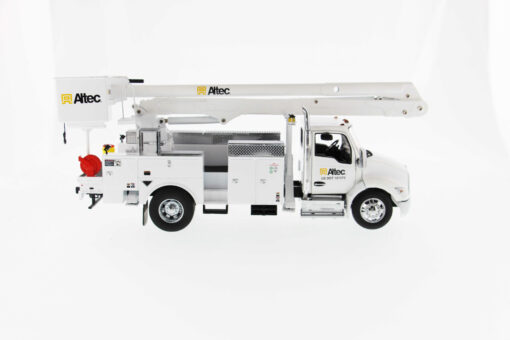 Kenworth 1:32 T380 with Altec AA55 Aerial Crane White Truck, White Body 71100 - Image 3