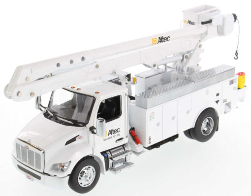 Peterbilt 1:32 scale Model 536 with AA55 Altec Crane. White Truck, White Body 71105