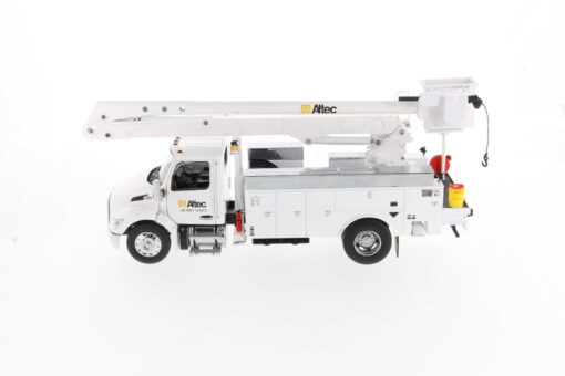 Peterbilt 1:32 scale Model 536 with AA55 Altec Crane. White Truck, White Body 71105 - Image 7