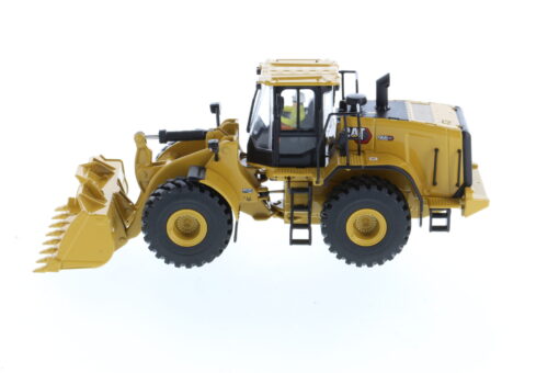 Cat Diecast 966GC Wheel Loader 85682 - Image 2
