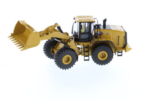 Cat Diecast 966GC Wheel Loader 85682 - Image 6