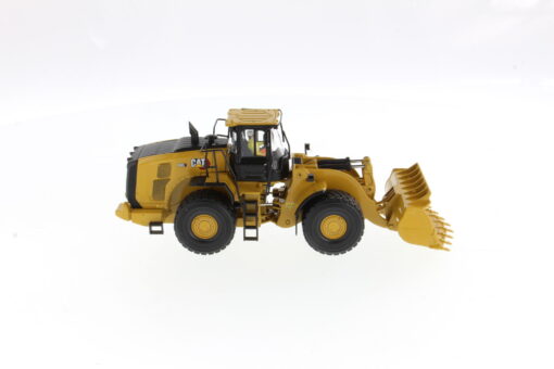 Cat Diecast 980 Wheel Loader 85684 - Image 4