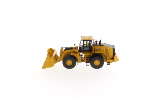 Cat Diecast 982 XE Wheel Loader 85685 - Image 3