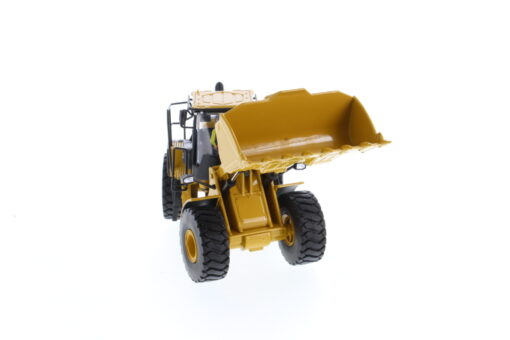 Cat Diecast 966 Wheel Loader 85686 - Image 7