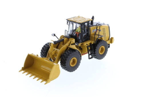 Cat Diecast 966 Wheel Loader 85686 - Image 4
