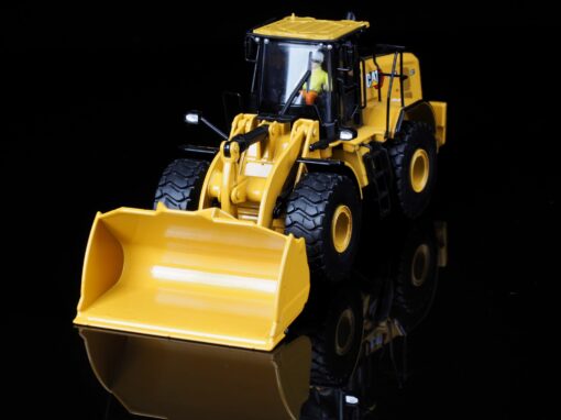Cat Diecast 972 XE Wheel Loader 85683 - Image 5