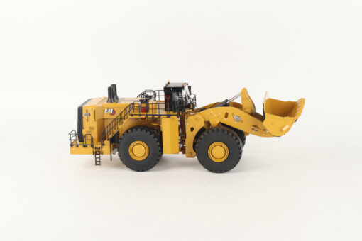 Cat Diecast 995 Wheel Loader 85716 - Image 30