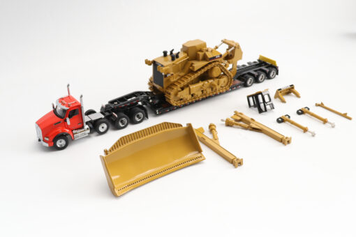 Kenworth 1:50 scale T880 Day Cab Tandem and Trail King TK120 Lowboy with D11 Dozer components - Image 18