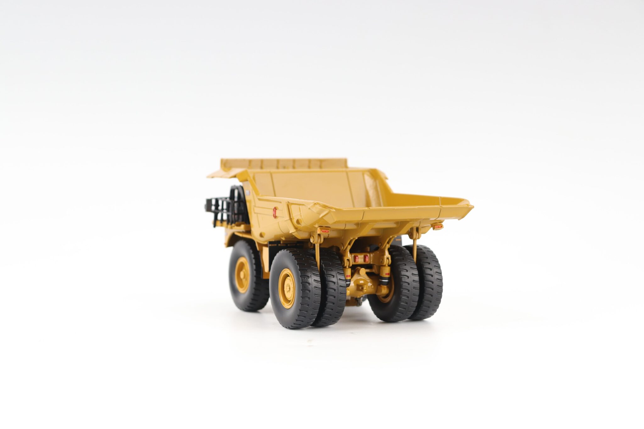 Cat 785 Mining Truck scale model replica Diecast Masters 85751 - Image 24