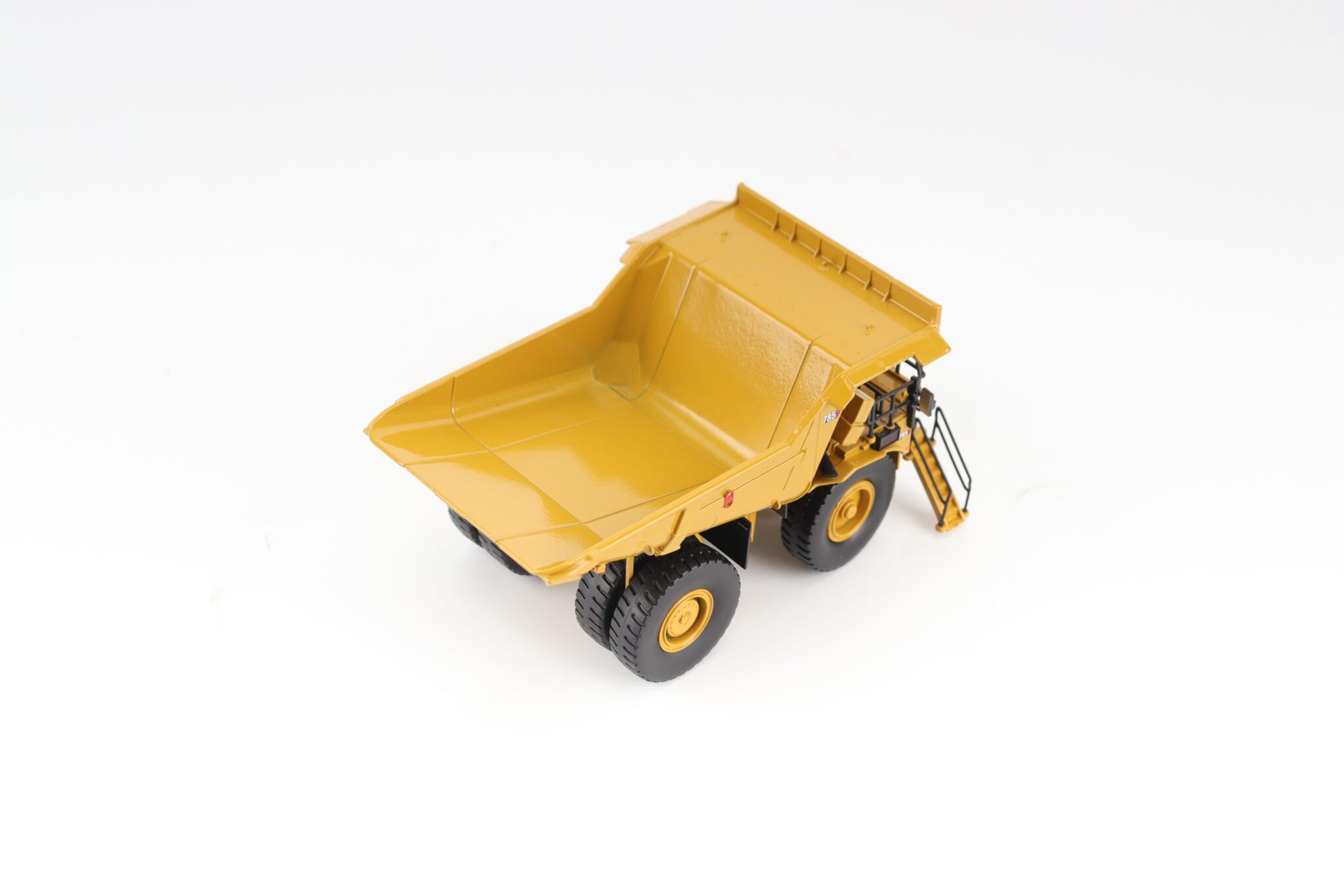 Cat 785 Mining Truck scale model replica Diecast Masters 85751 - Image 5