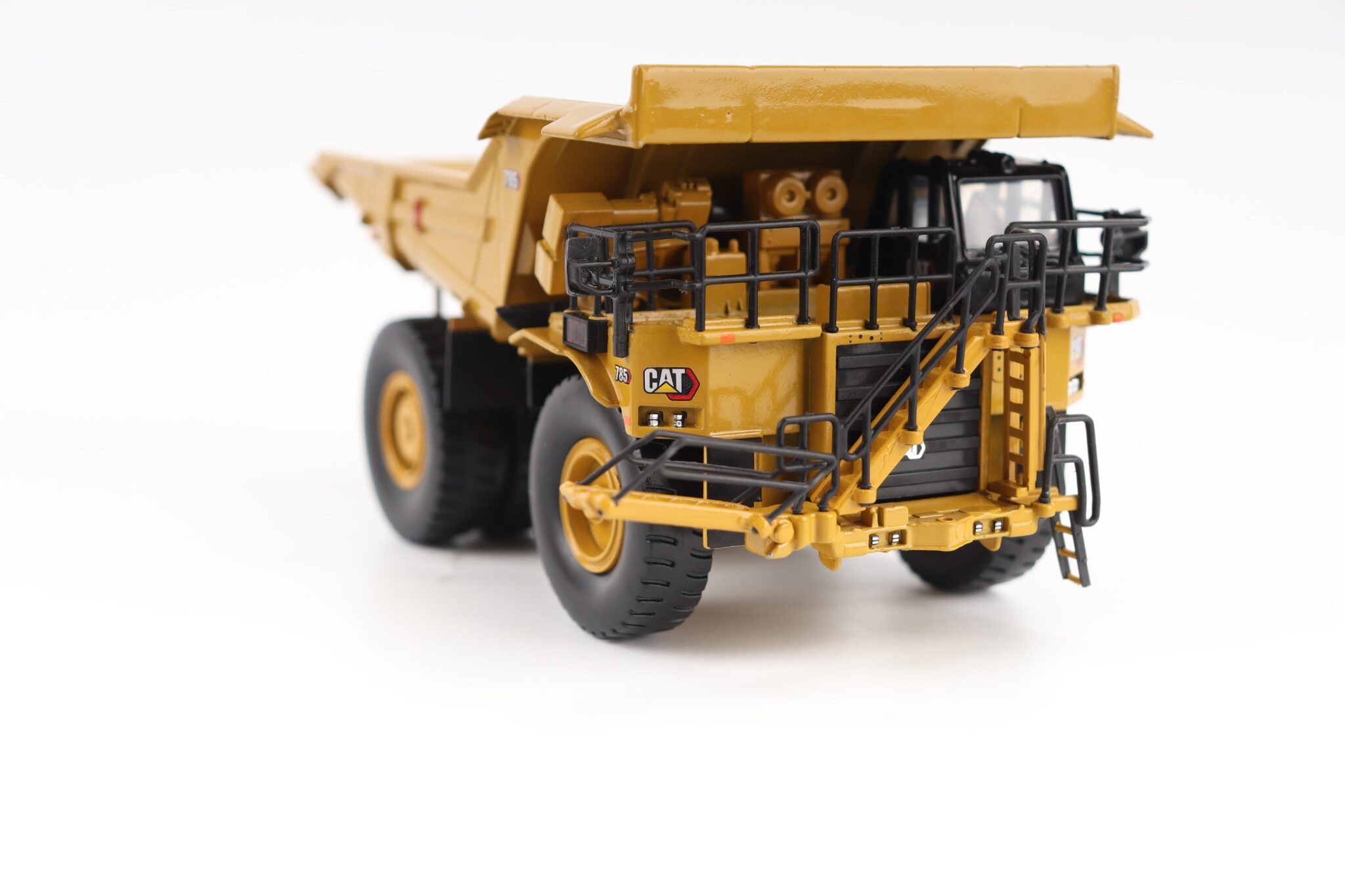 Cat 785 Mining Truck scale model replica Diecast Masters 85751 - Image 13