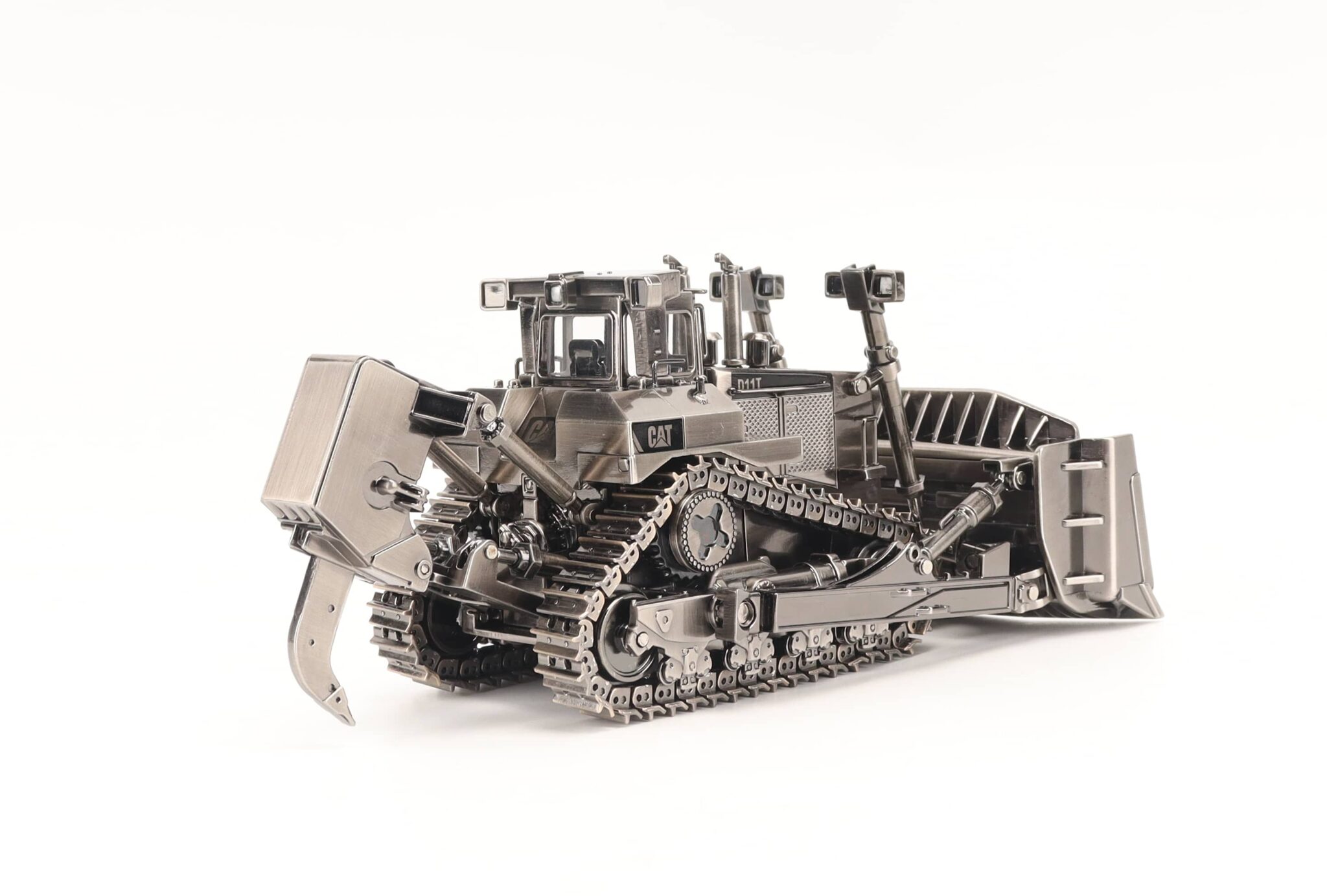 Cat Diecast D11T Track-Type Tractor 85754 Commemorative Edition Antique Silver Finish - Image 8