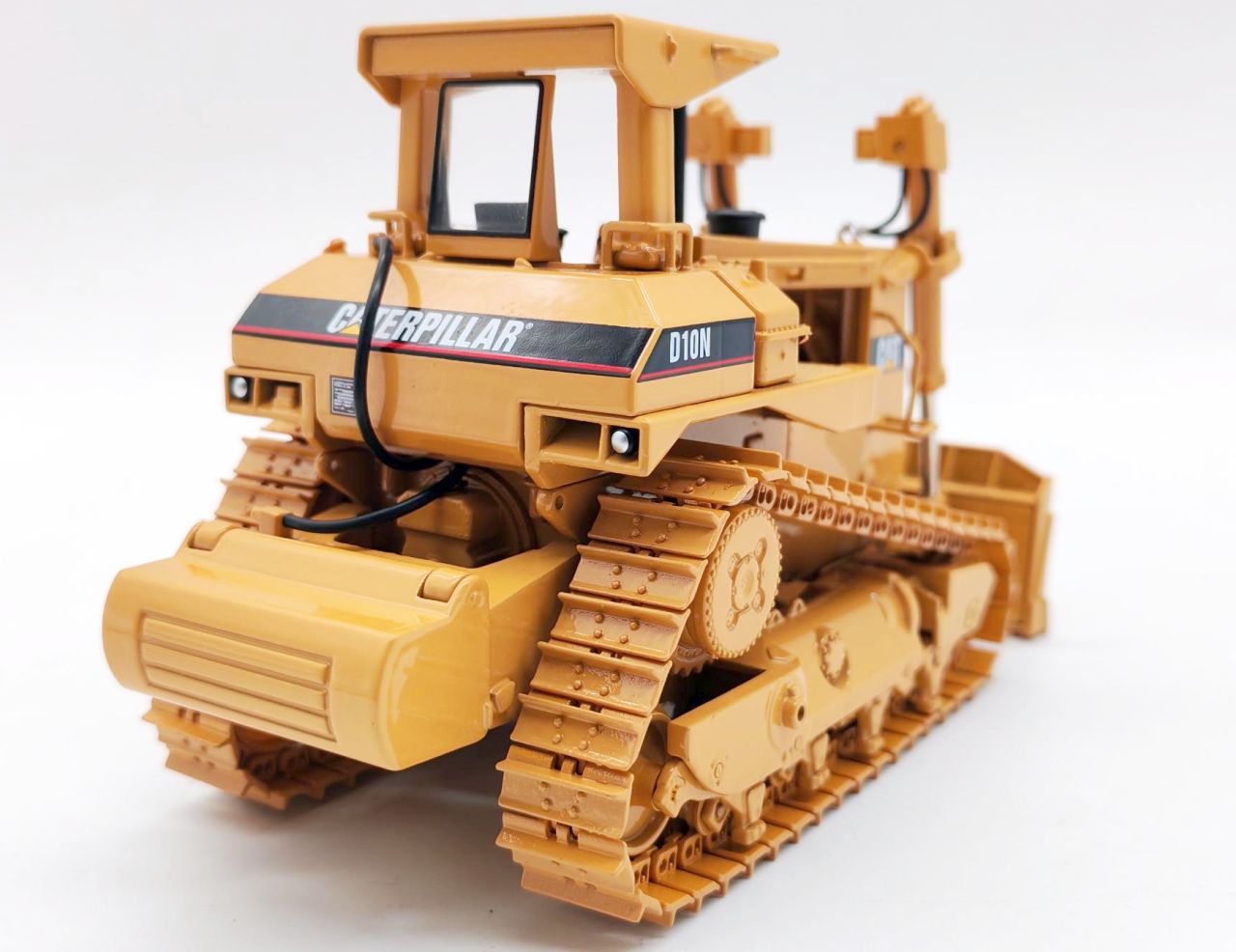 Cat 1:48 D10N Dozer with C-Blade and and Rear Push Block by CCM - CCMD10NCB - Image 3