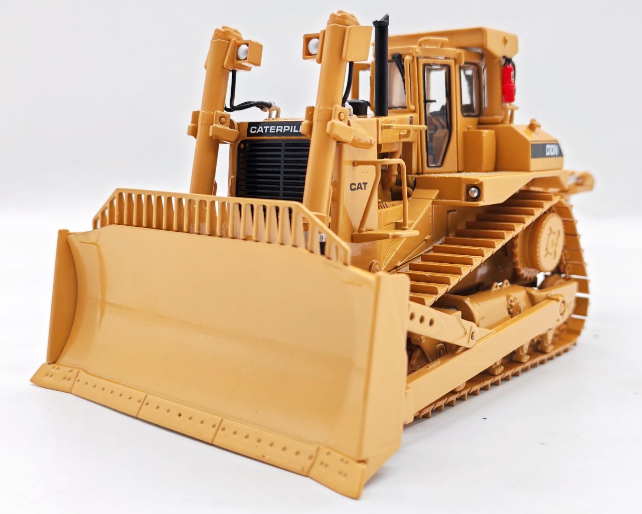Cat 1:48 D10N Dozer with SU-Blade and Single-Shank Ripper by CCM - CCMD10NSUB